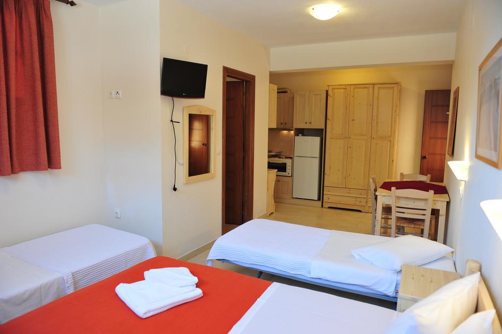 Pansion Evi Apartment Đảo Amolianí Ngoại thất bức ảnh